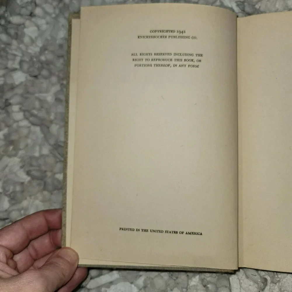 1942 The Playboy's‎ Handbook In Defense of the Bachelor Vintage Book